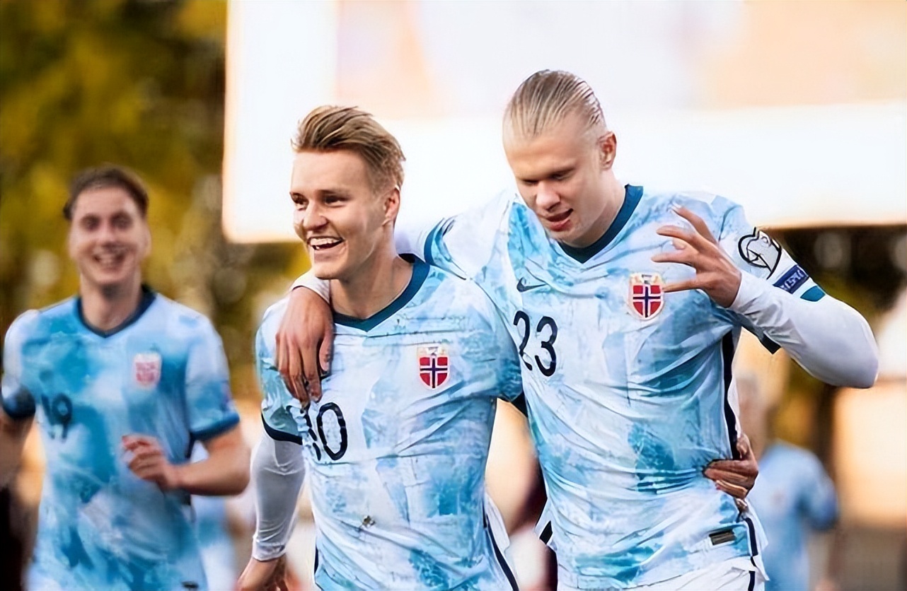 包含荷兰队惨败挪威,欧预赛前景黯淡的词条 包含荷兰队惨败挪威,欧预赛前景黯淡的词条