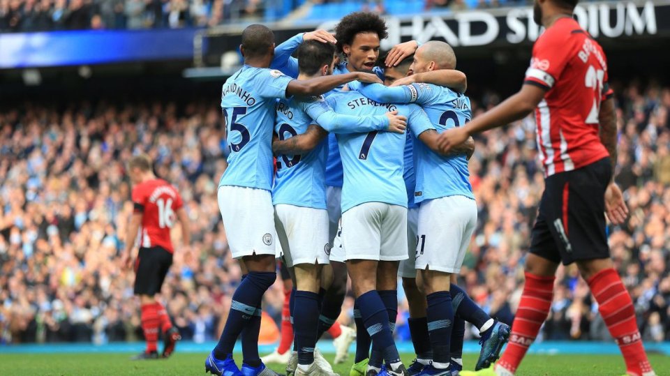 曼彻斯特城完胜对手,锁定下一轮资格 曼彻斯特城完胜对手,锁定下一轮资格