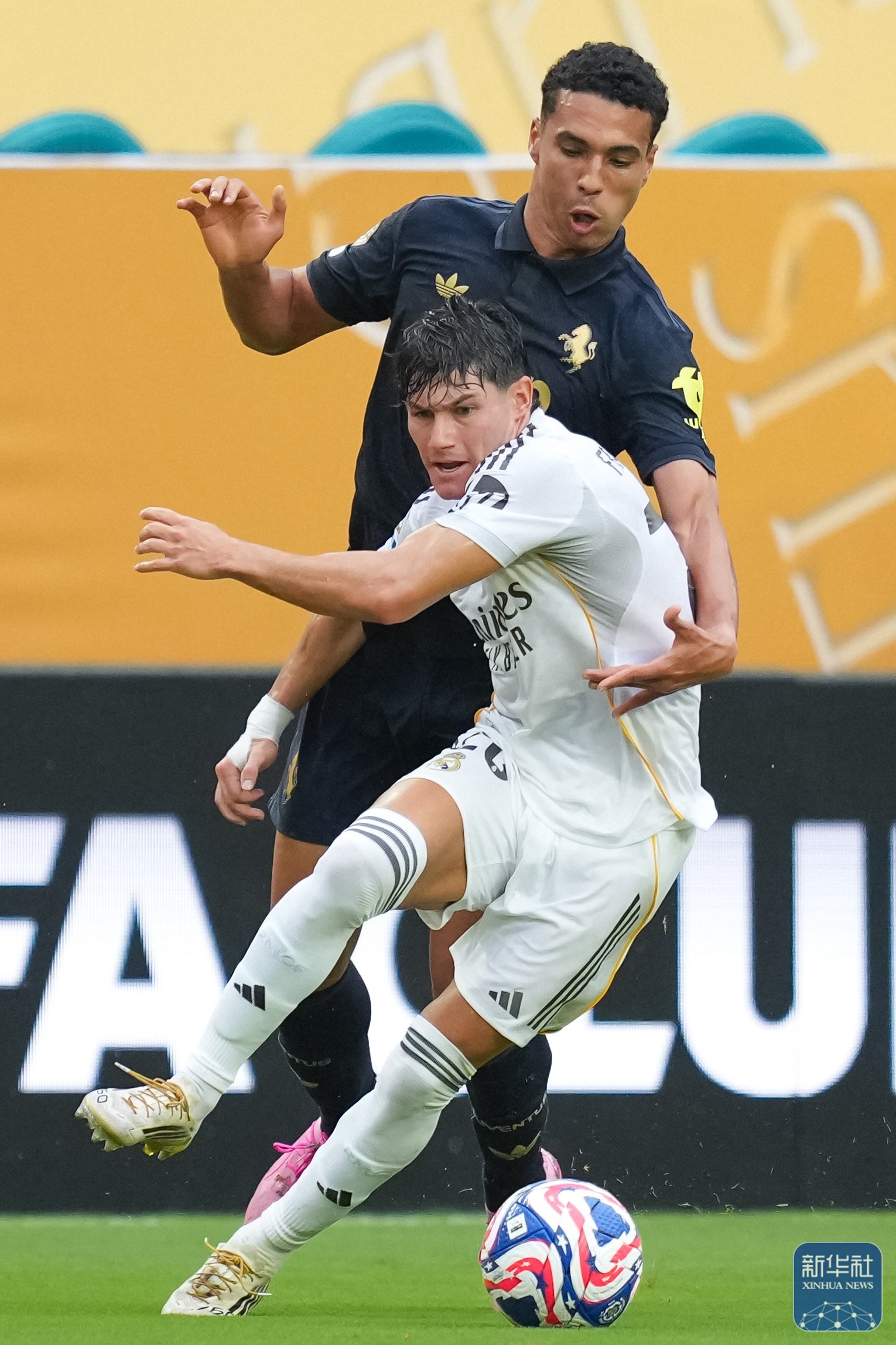 开云体育官方登录入口-马德里竞技顽强逆转，实现淘汰赛晋级