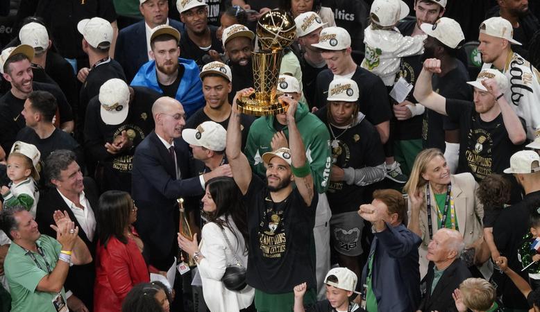 开云体育网页版-包含雄鹿胜尼克斯，篮网惨败开拓者的词条