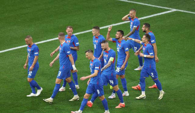 开云体育链接-斯洛伐克队拼尽全力，不敌乌克兰主场压制