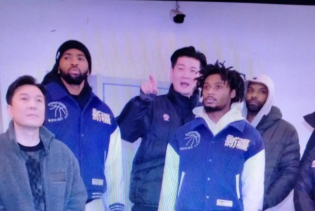 关于外援在比赛中发挥至关重要，成为球队定海神针的信息